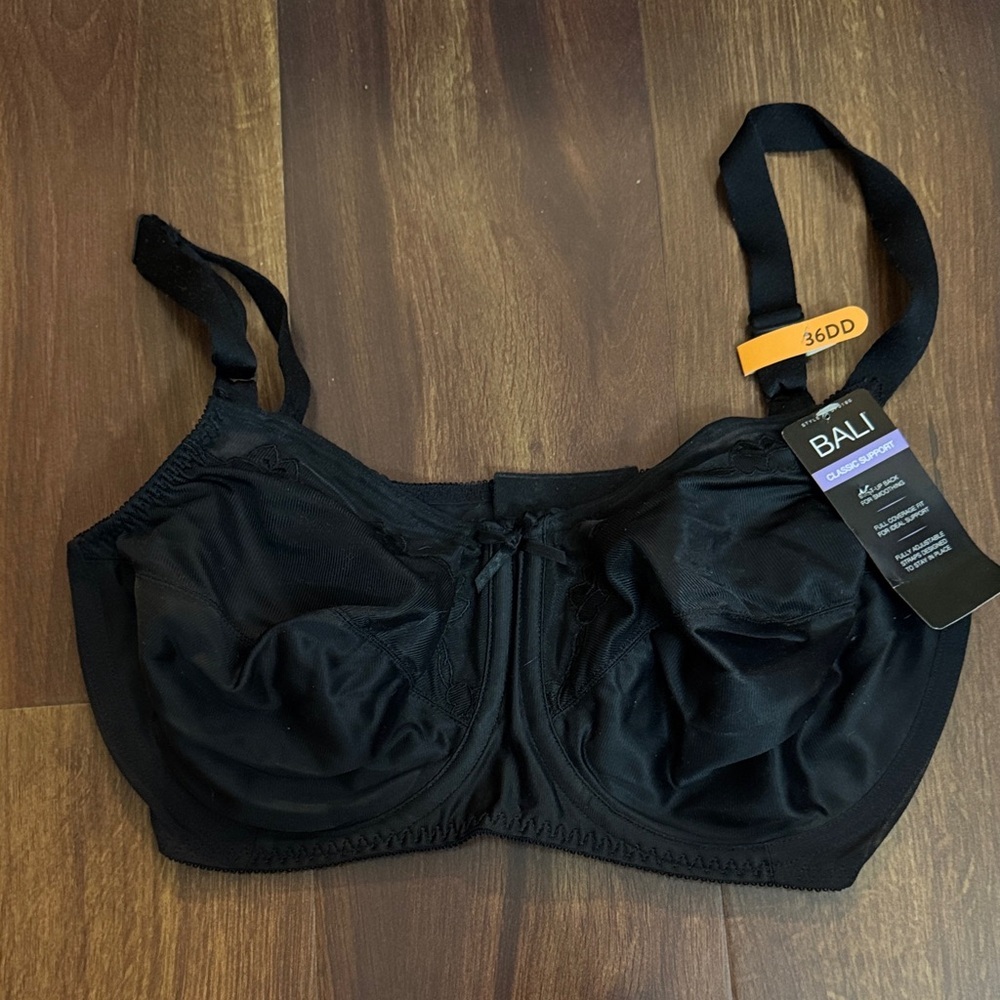 Bali Women's Classic Support Underwire Black Bra 36DD